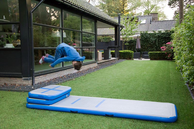 How Outdoor Gymnastics Mats are Changing Backyard Fitness